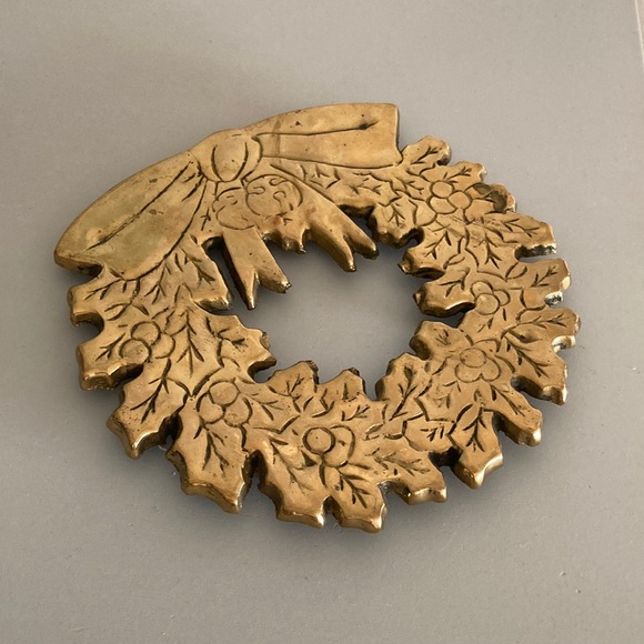 Vintage Penco Solid Brass Christmas Wreath Trivet Hot Plate New Bedford Mass - Picture 1 of 8